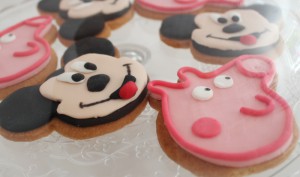 galletas decoradas celebración personajes dibujos animados