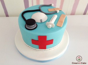 TARTA DECORADA DOCTOR